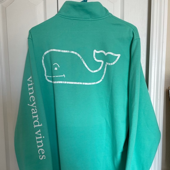 Vineyard Vines Zip-Up NWT - Picture 2 of 2